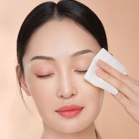 Tisu penghapus makeup